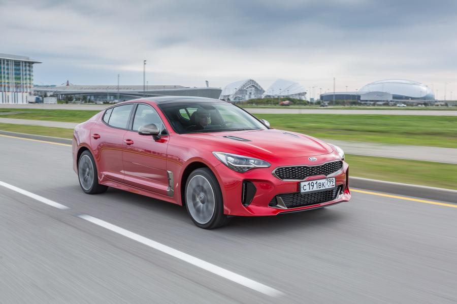  Kia Stinger GT-Line AWD (CK) 2017 года  (WW) (фото 9 из 16)